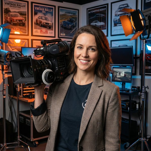 成人视频视频导演